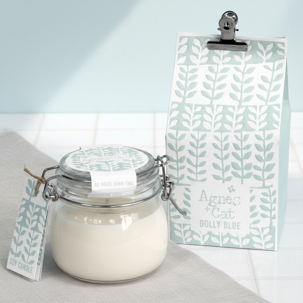 Sojawachs-Duftkerze Dolly Blue im wiederverwendbaren Glas (400 ml) – 80 Stunden natürlicher Duftgenuss